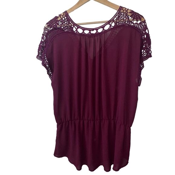 Maurices Large Short Sleeve Cinched Waist Top - Picture 4 of 4